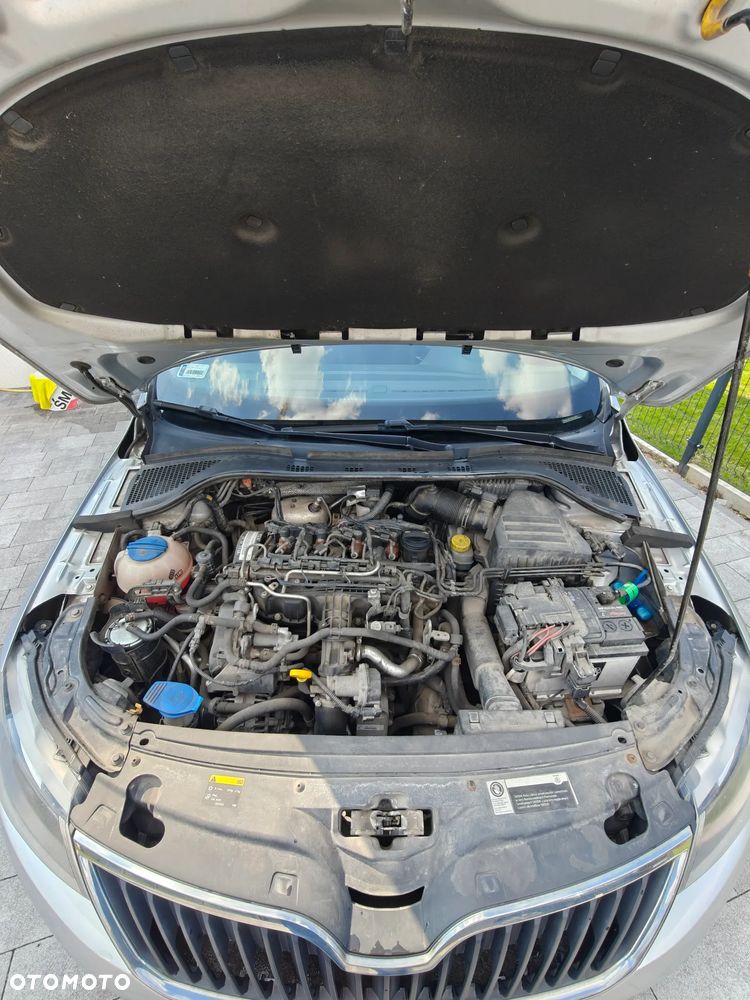 Skoda RAPID 1.6 TDI DPF Ambition Max - 10