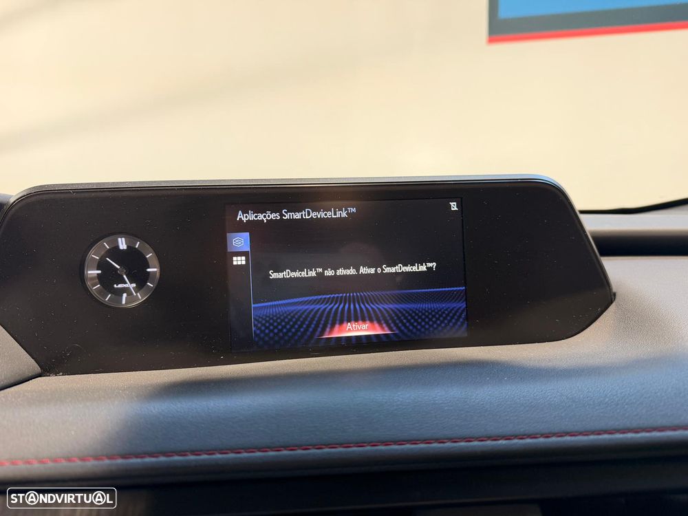 Lexus UX 250h F Sport - 27