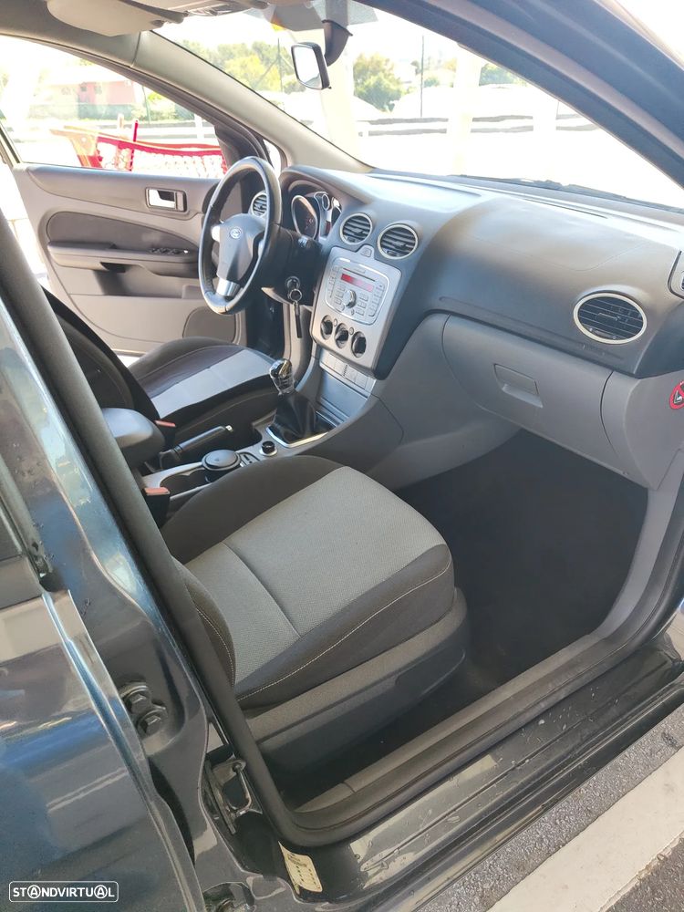Ford Focus SW 1.6 TDCi Titanium - 6