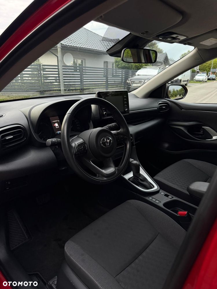 Toyota Yaris - 12