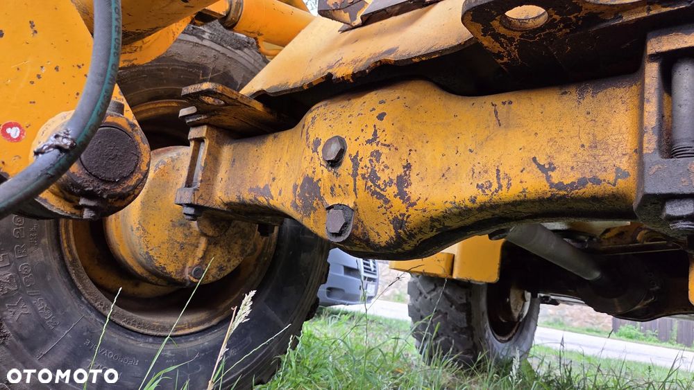 JCB 409B - 29