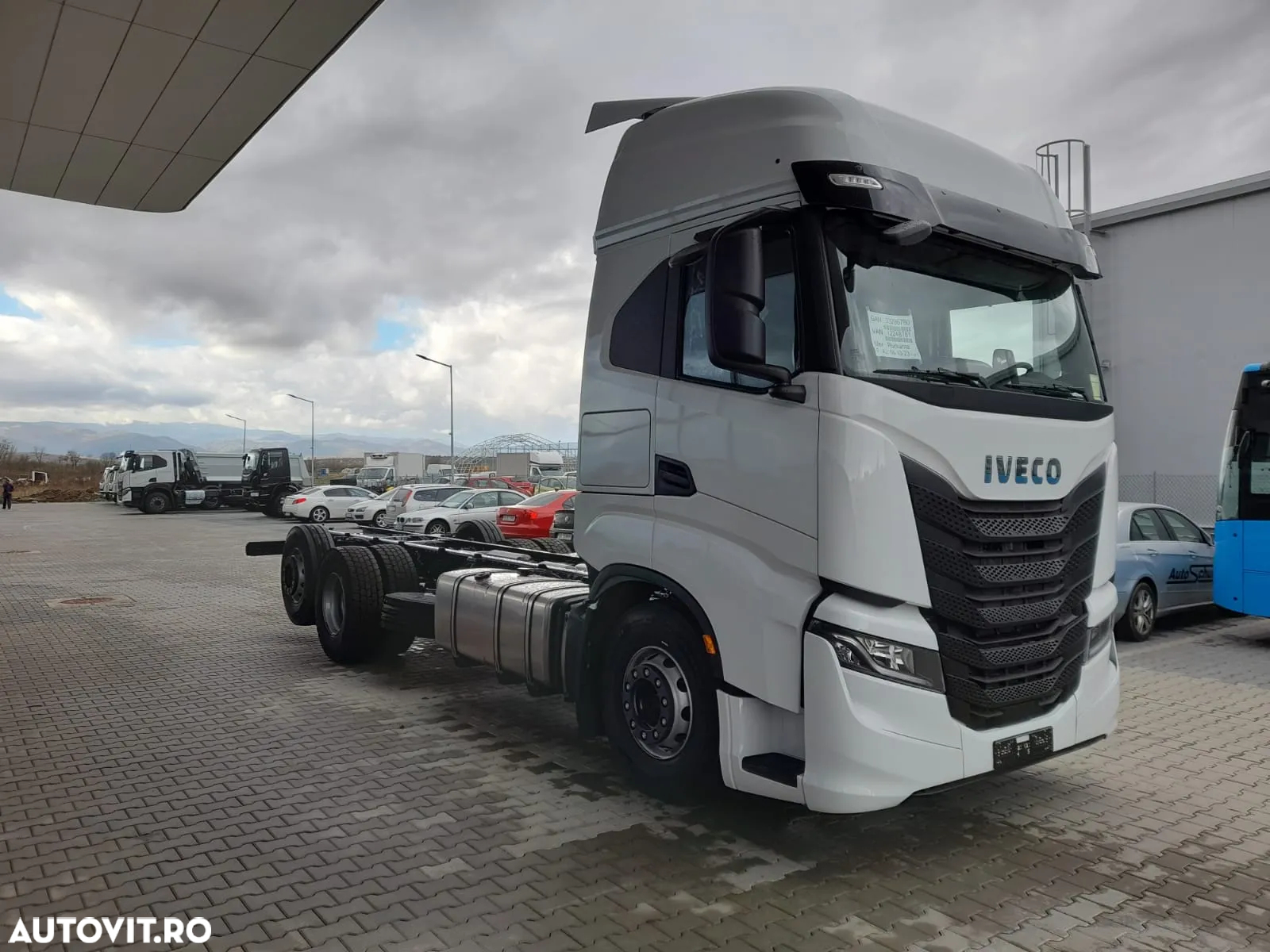 Iveco S-WAY AUTOTRACTOR - 4