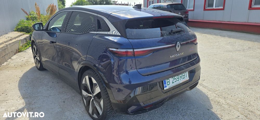 RENAULT Megane 2023 — imagine 2