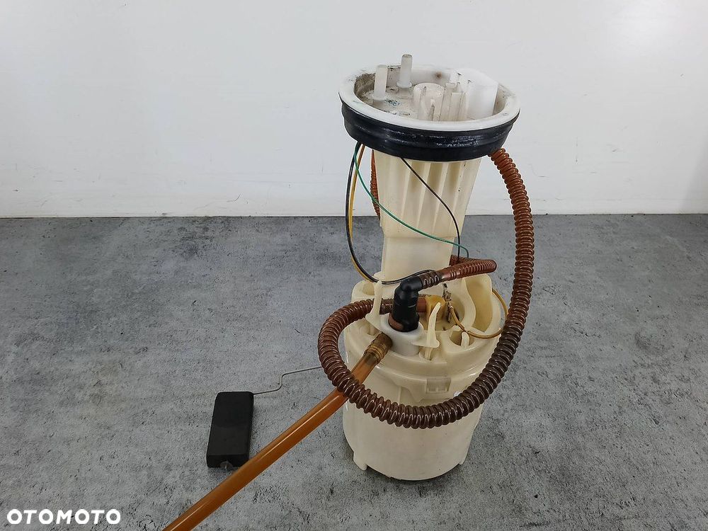 POMPA PALIWA AUDI A4 B6 8E0919051B 228233018001 2.0 20V - 3