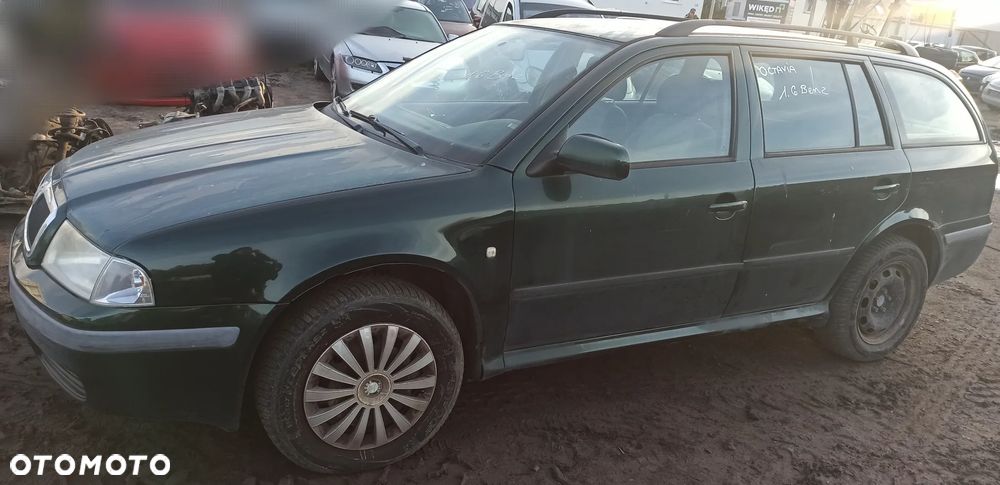 SKODA OCTAVIA I LIFT - 1