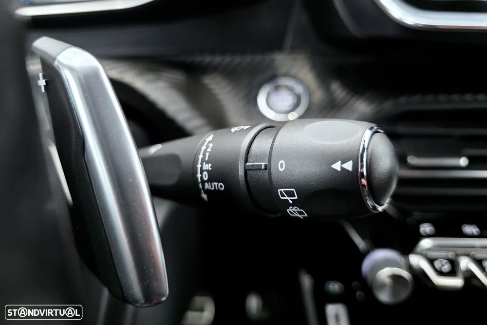 Peugeot 2008 1.2 PureTech GT Line EAT8 - 17