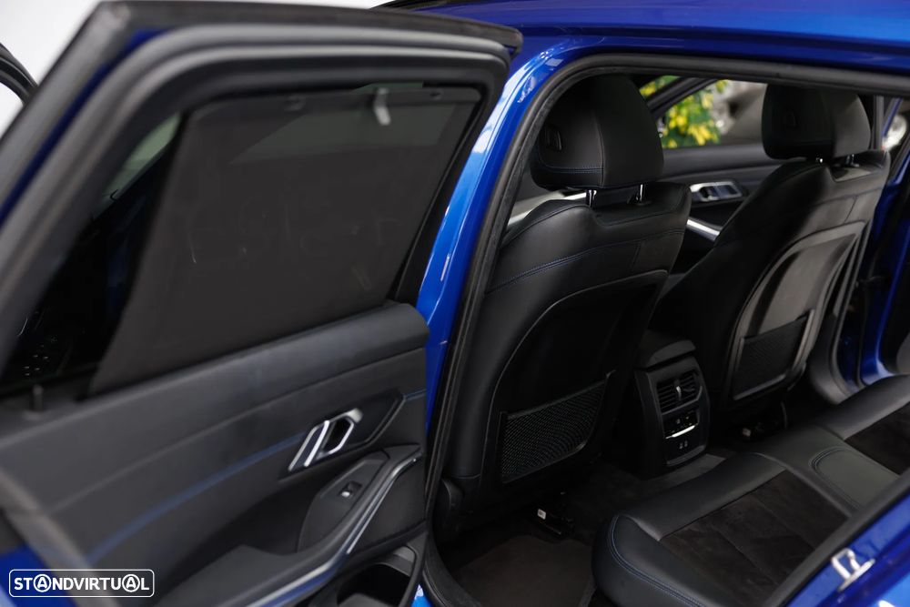 BMW 320 e Aut. M Sport - 29