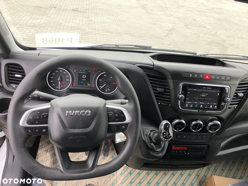 Iveco DAILY 70C18H izoterma winda 750 kg - 13