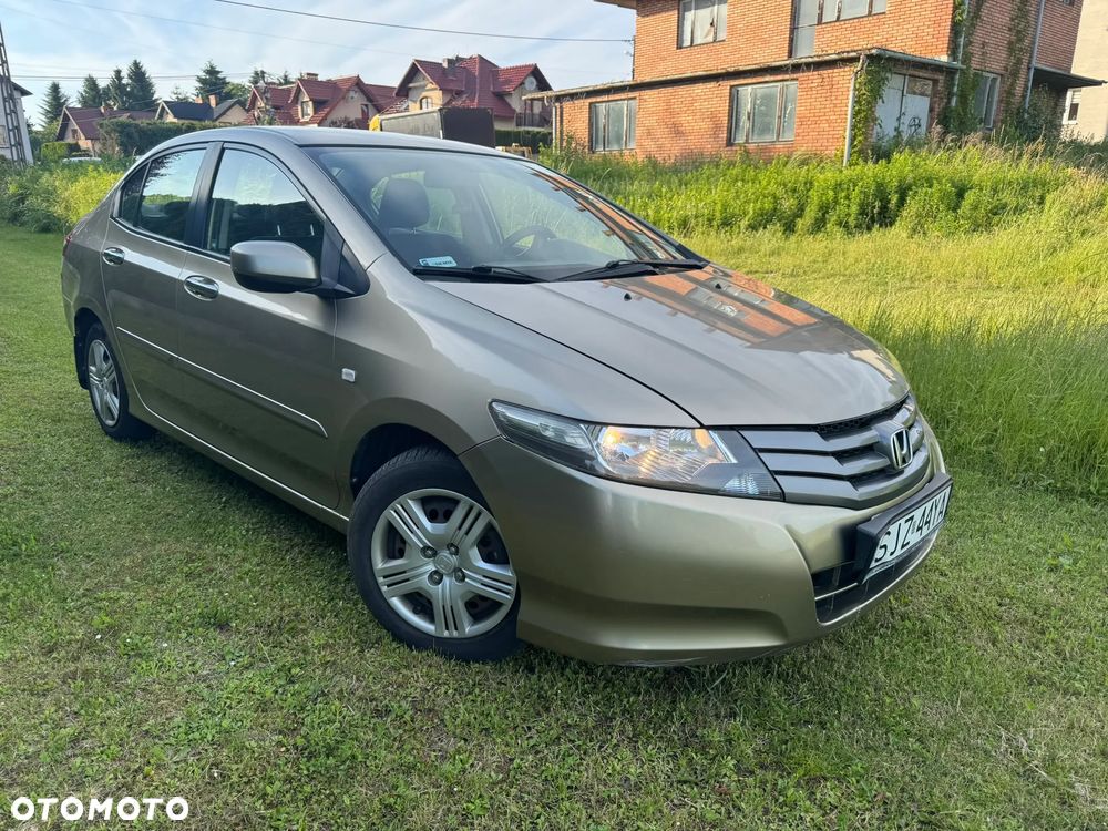 Honda City 1.4 Comfort - 1