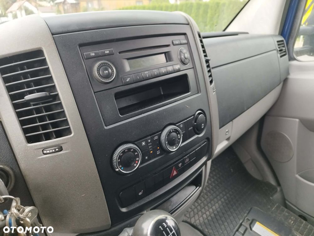 Volkswagen CRAFTER - 8