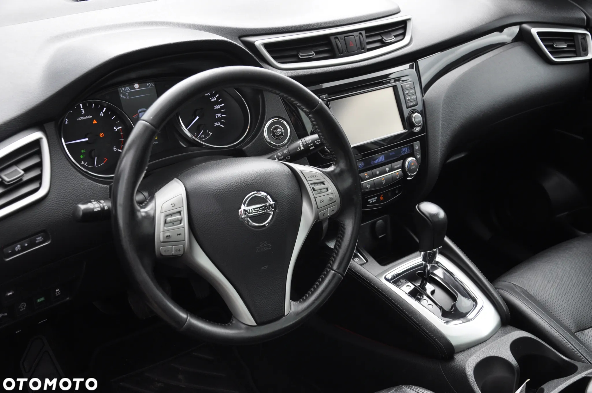 Nissan Qashqai 1.6 dCi Xtronic TEKNA - 7