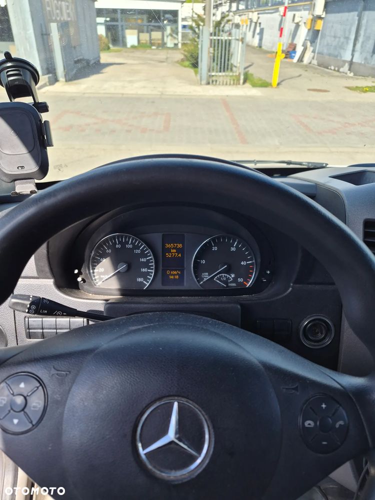 Mercedes-Benz Sprinter - 5