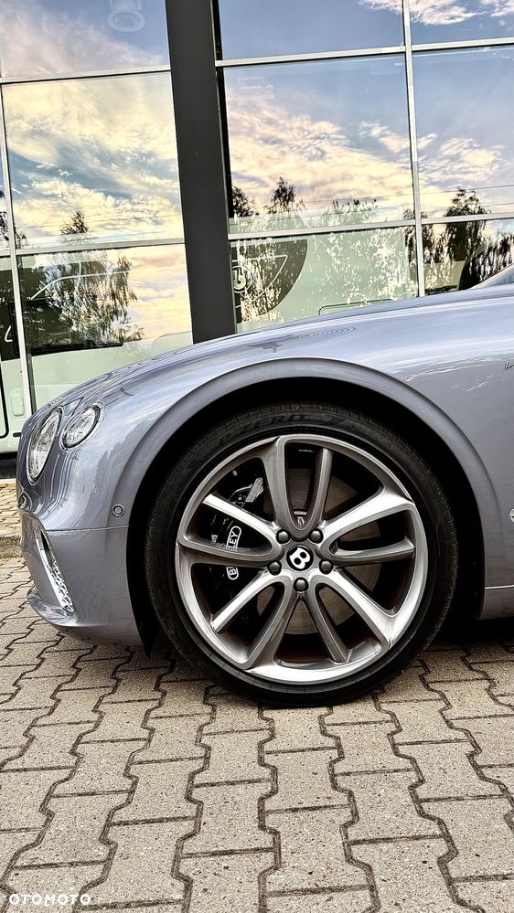 Bentley Continental GT V8 - 16