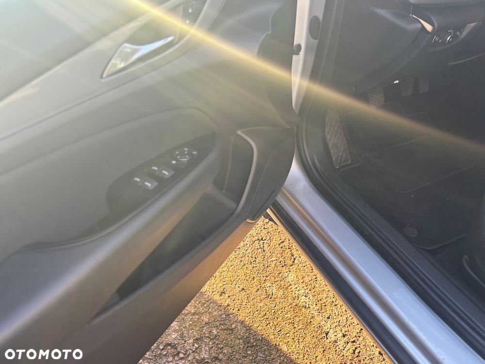 Opel Insignia 2.0 CDTI ecoFLEX Start/Stop Business Edition - 25