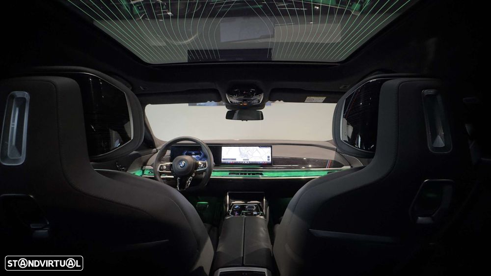 BMW i7 xDrive60 Pack Desportivo M - 20