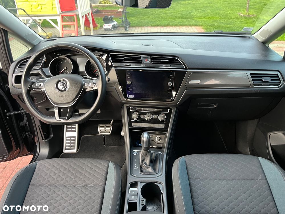 Volkswagen Touran 1.5 TSI ACT OPF DSG IQ.DRIVE - 32
