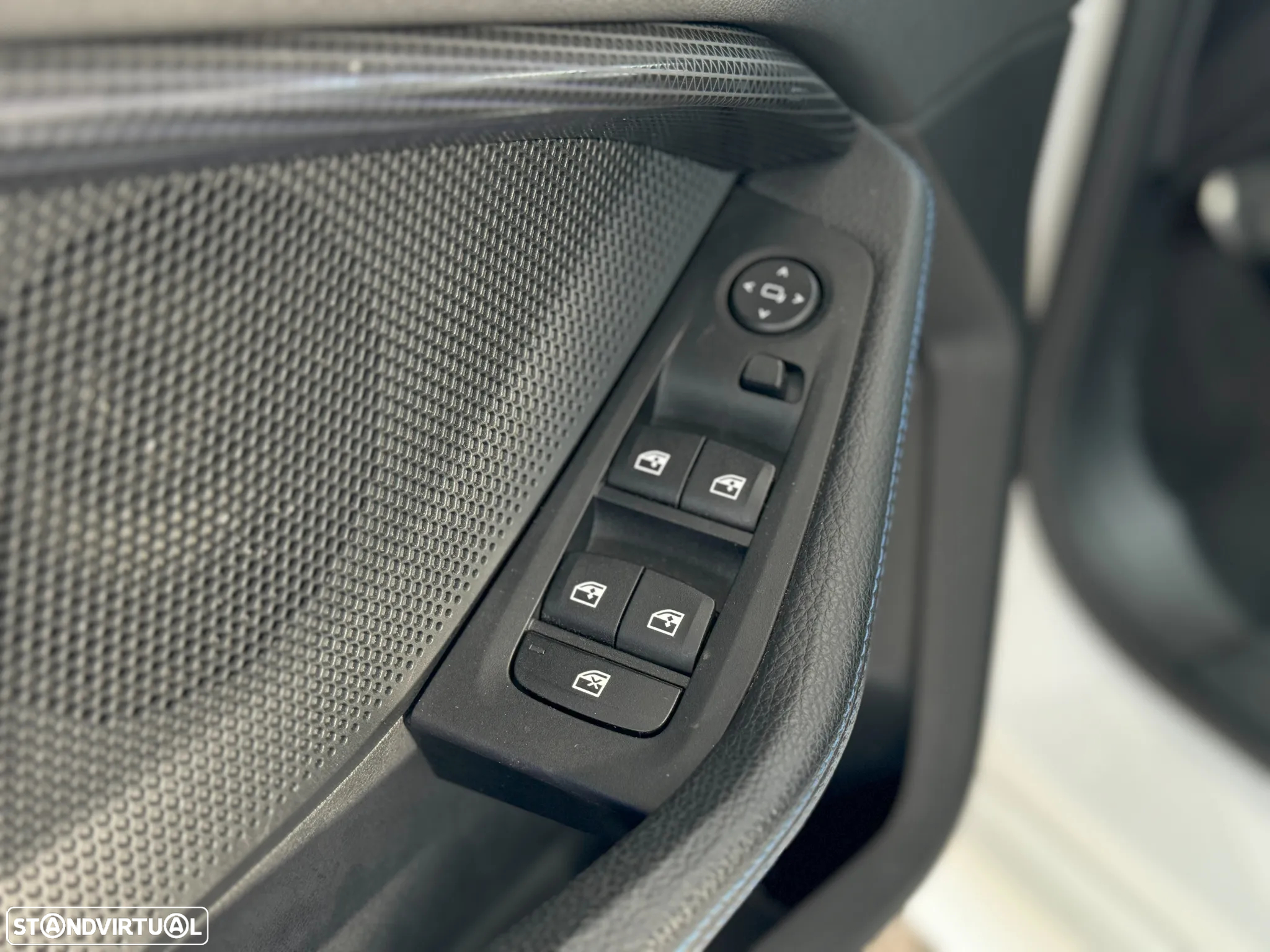 BMW 118 i Pack Desportivo M Auto - 12