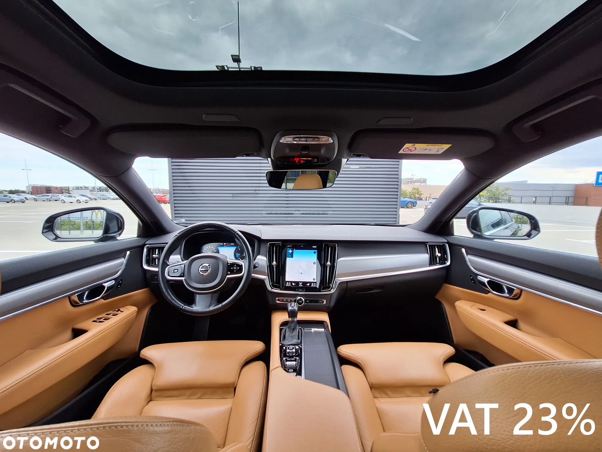 Volvo V90 D4 Momentum Pro - 1