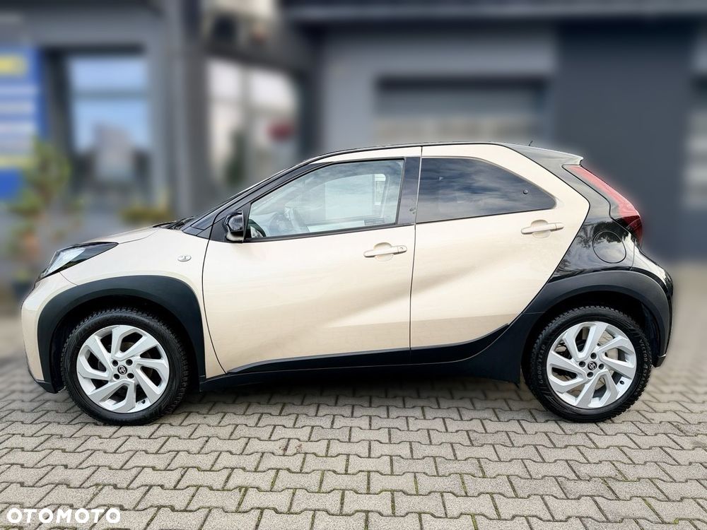Toyota Aygo X 1.0 VVT-i Color Edition X-shift - 8