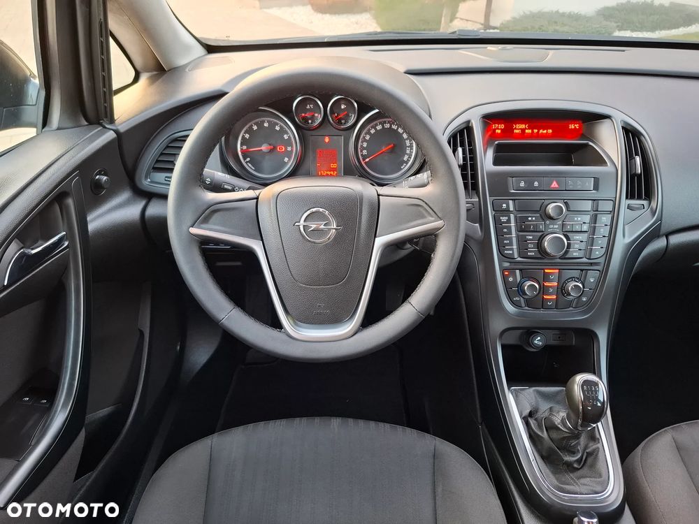 Opel Astra 1.4 Sport - 31