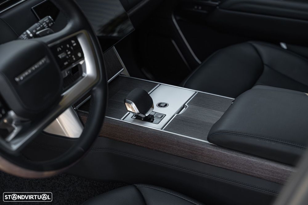 Land Rover Range Rover 4.4 P530 LWB 7L Autobiography - 20