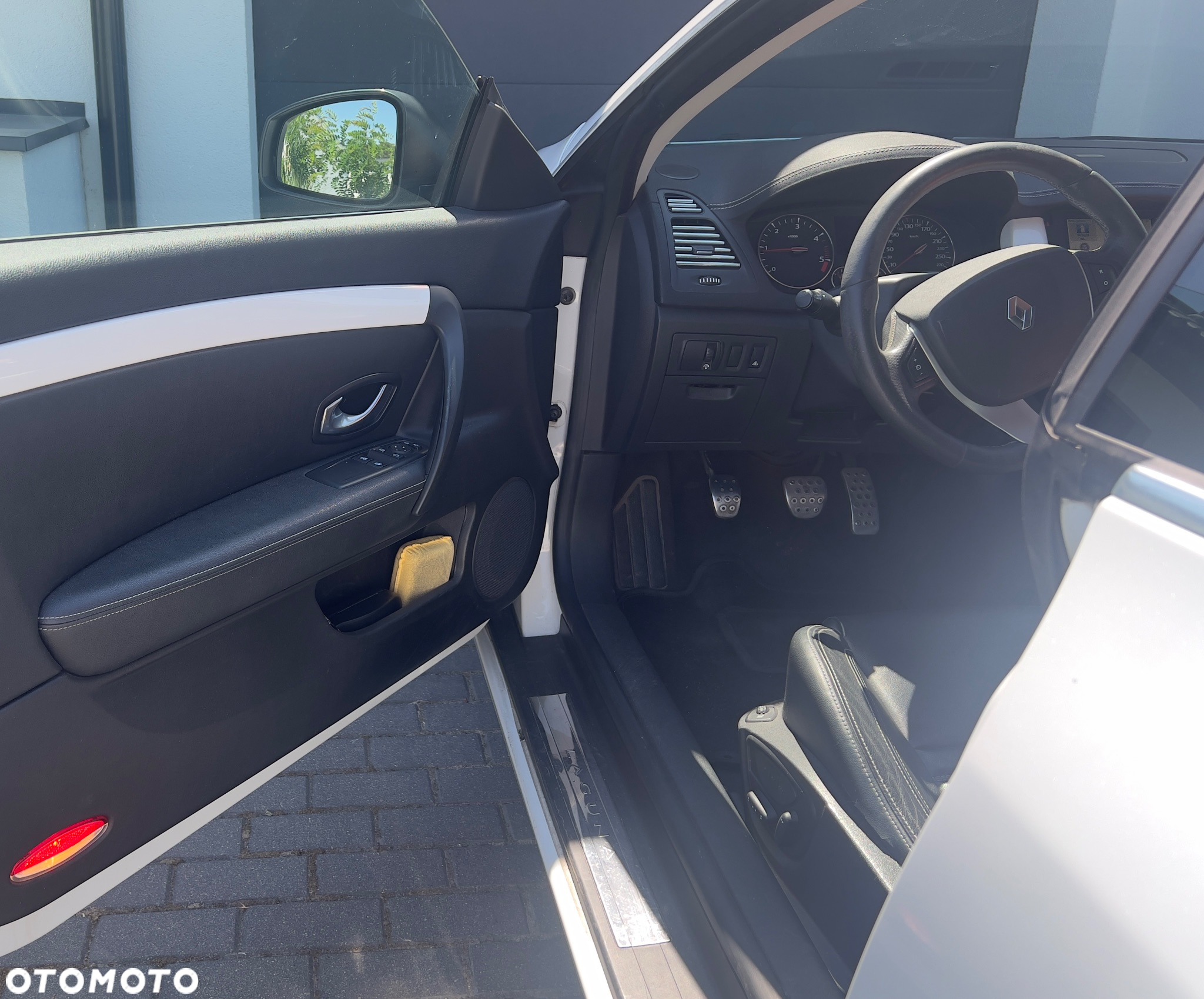Renault Laguna 2.0 dCi Monaco GP - 26