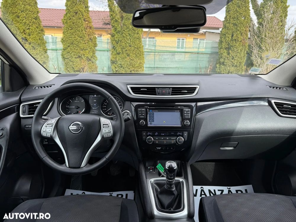 Nissan Qashqai 1.5 DCI N-Connecta - 6