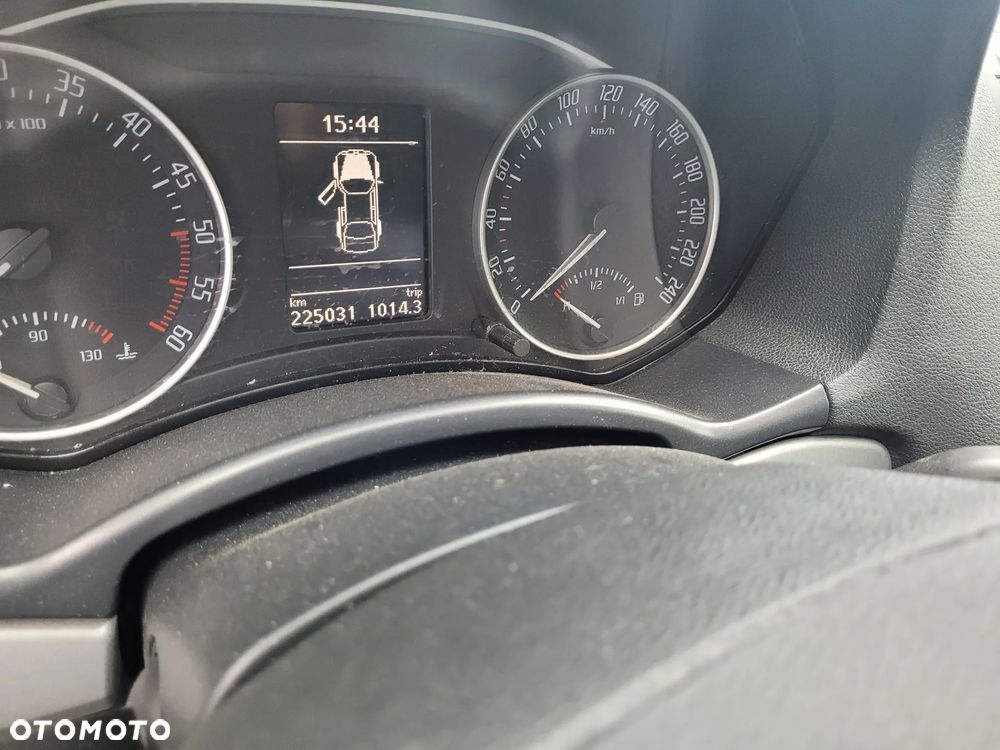 Skoda Octavia 2.0 TDI DPF Ambition - 9