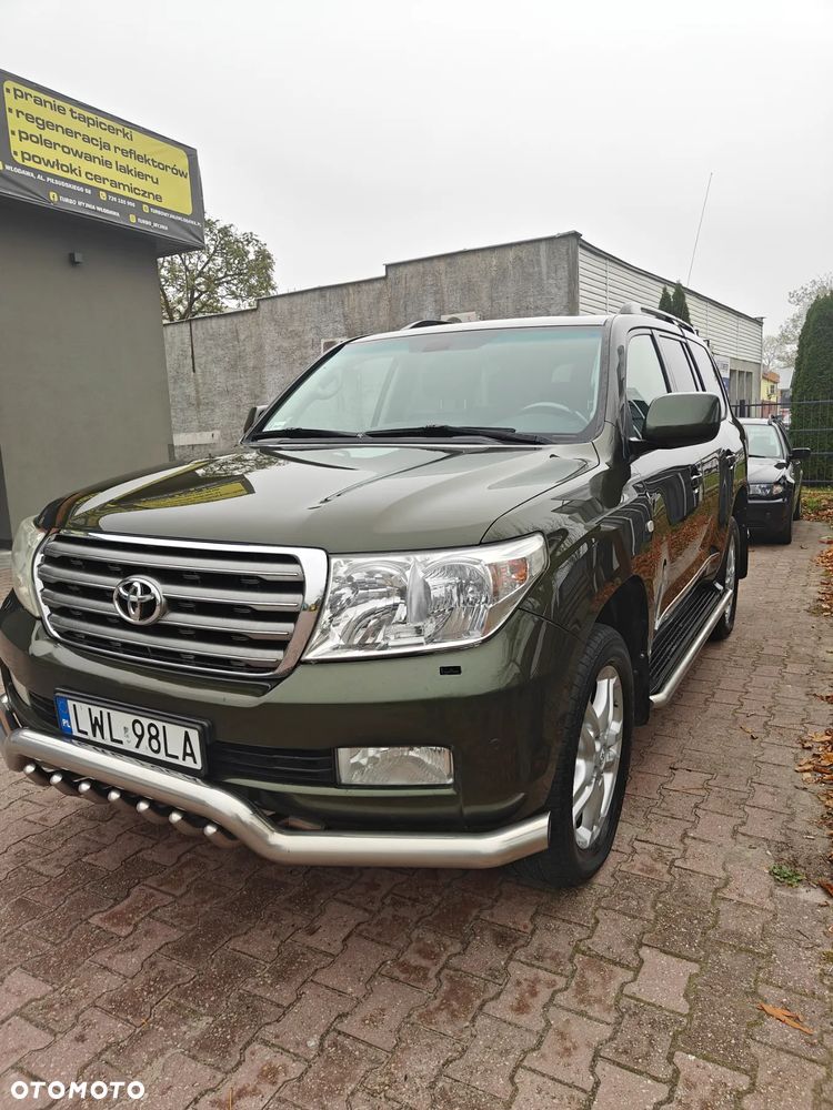 Toyota Land Cruiser - 5