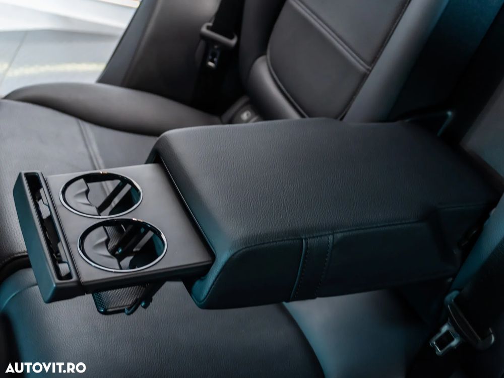 Mercedes-Benz GLC 300 4Matic 9G-TRONIC Edition AMG Line - 24