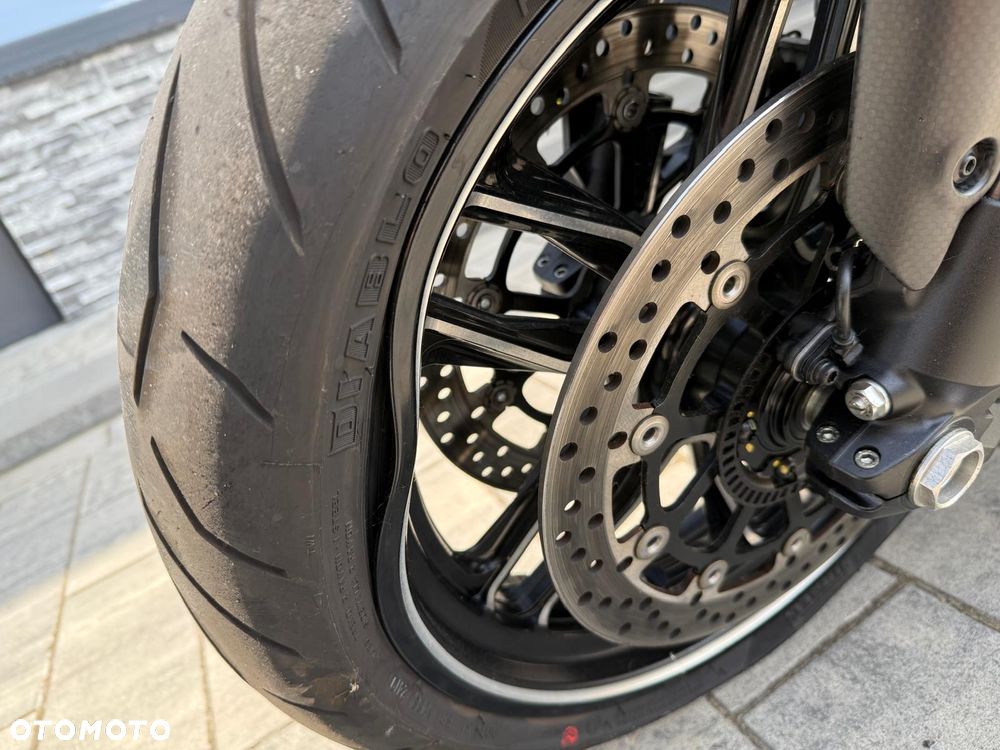 Ducati Diavel - 10
