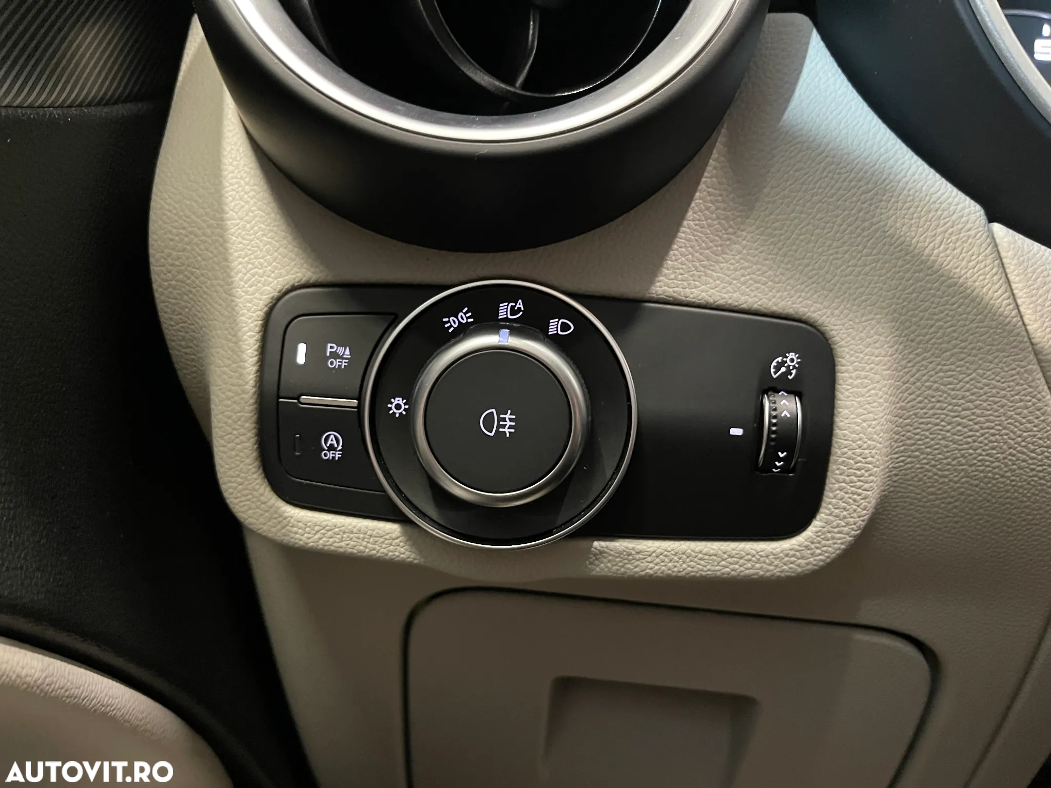 Alfa Romeo Stelvio 2.0 Turbo AWD AT8 Veloce - 29