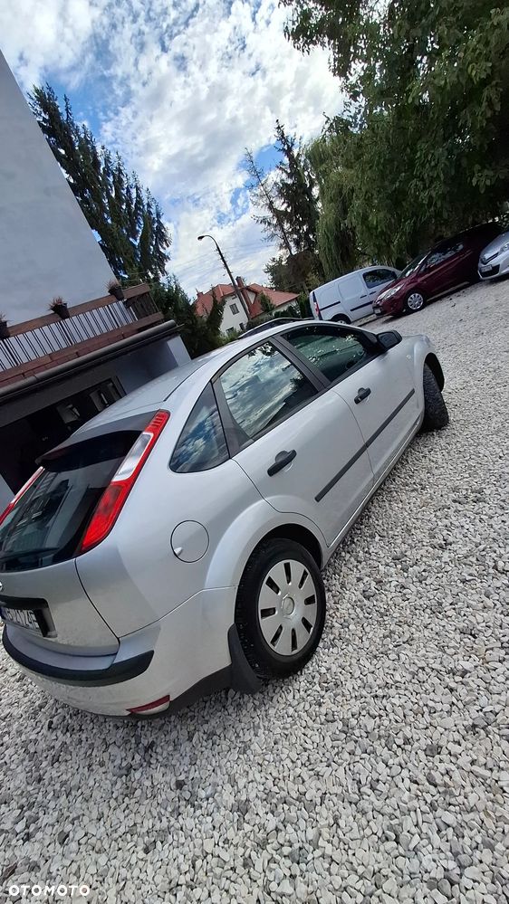 Ford Focus 1.4 Ambiente - 15