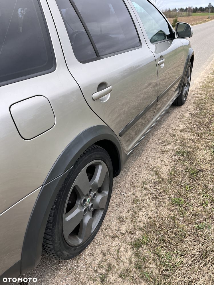 Skoda Octavia 2.0 TDI DPF 4x4 Scout - 6