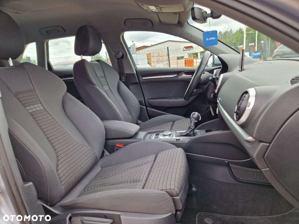Audi A3 Sportback 2.0 TDI S tronic - 22