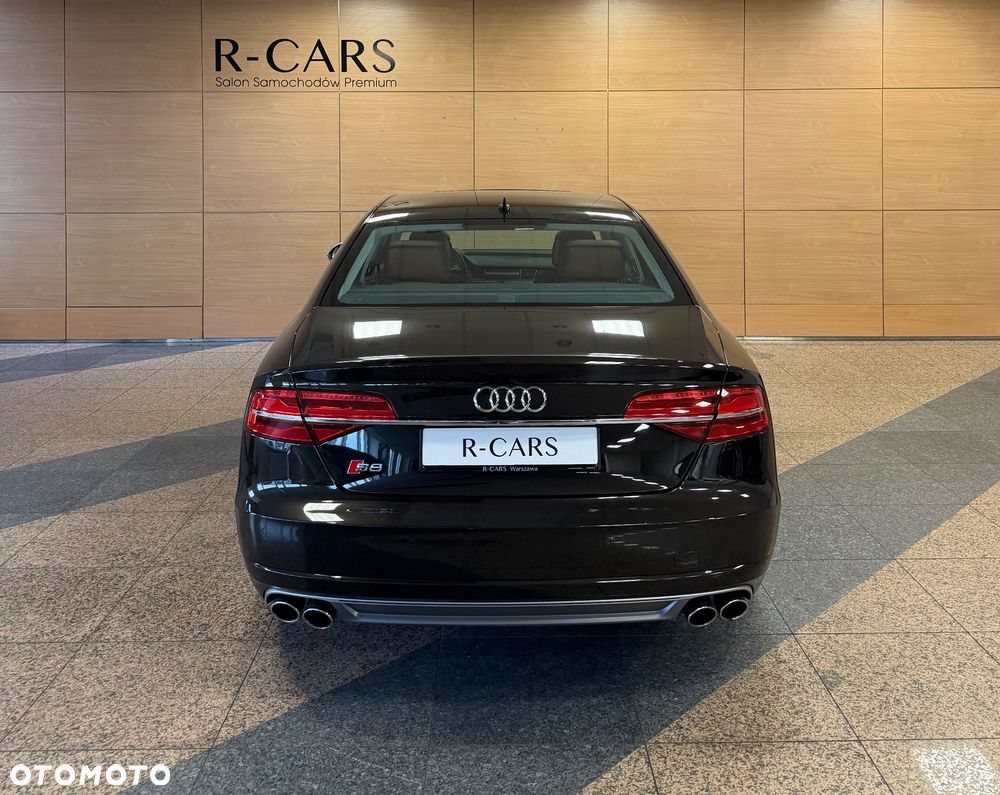 Audi S8 - 7