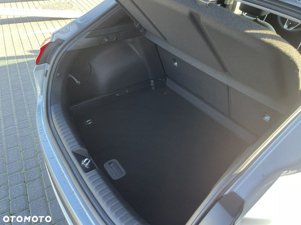 Kia XCeed 1.5 T-GDI Business Line DCT - 13