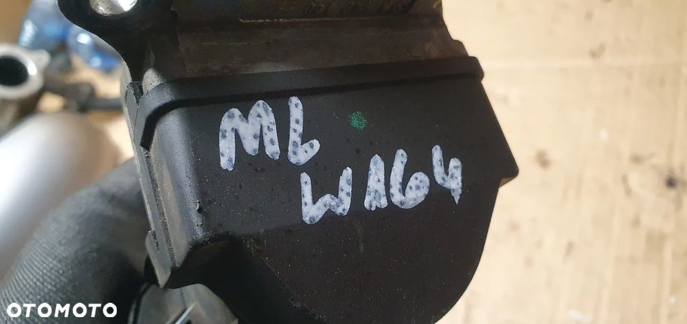 Zawór EGR Mercedes ML W164 3.0 CDI 3.0 CDI A6421400360 - 9