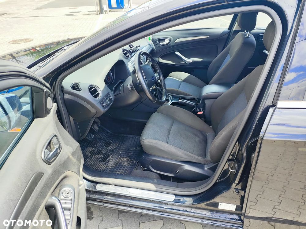 Ford Mondeo 2.0 Titanium - 19