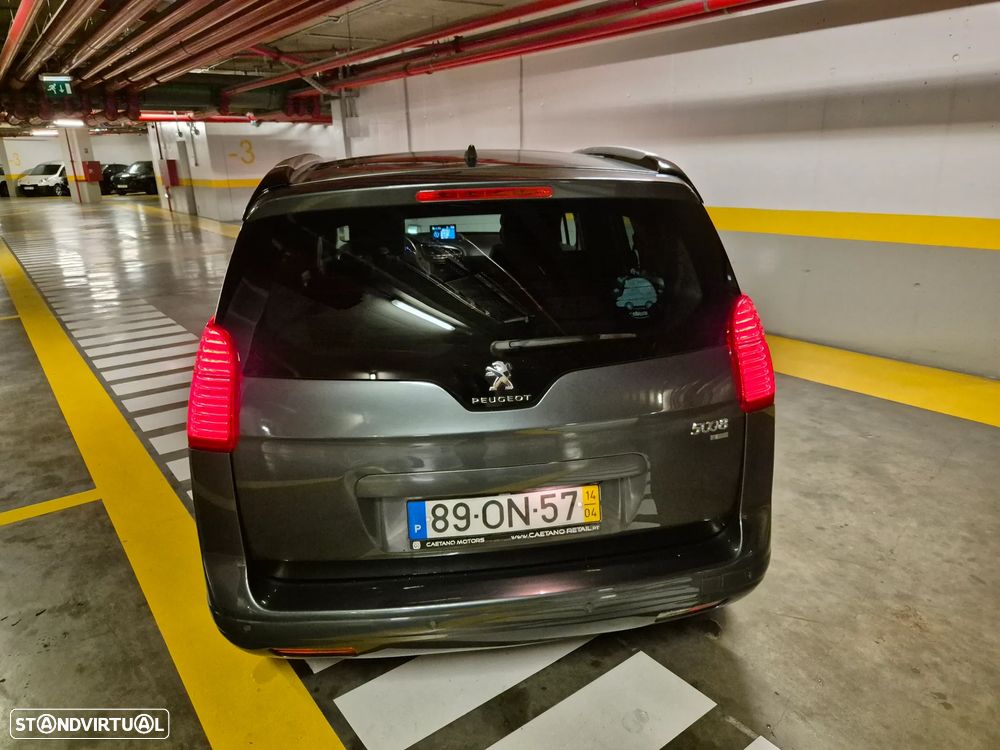 Peugeot 5008 1.6 E-HDi Allure 2-Tronic - 14