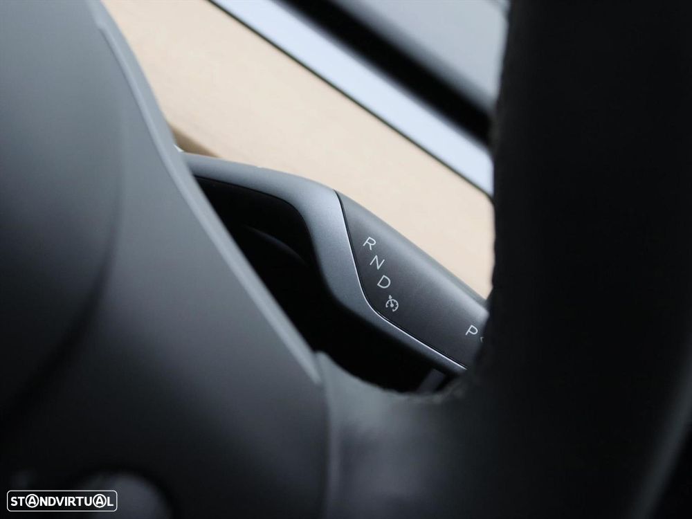 Tesla Model 3 Standard Range Plus RWD - 4