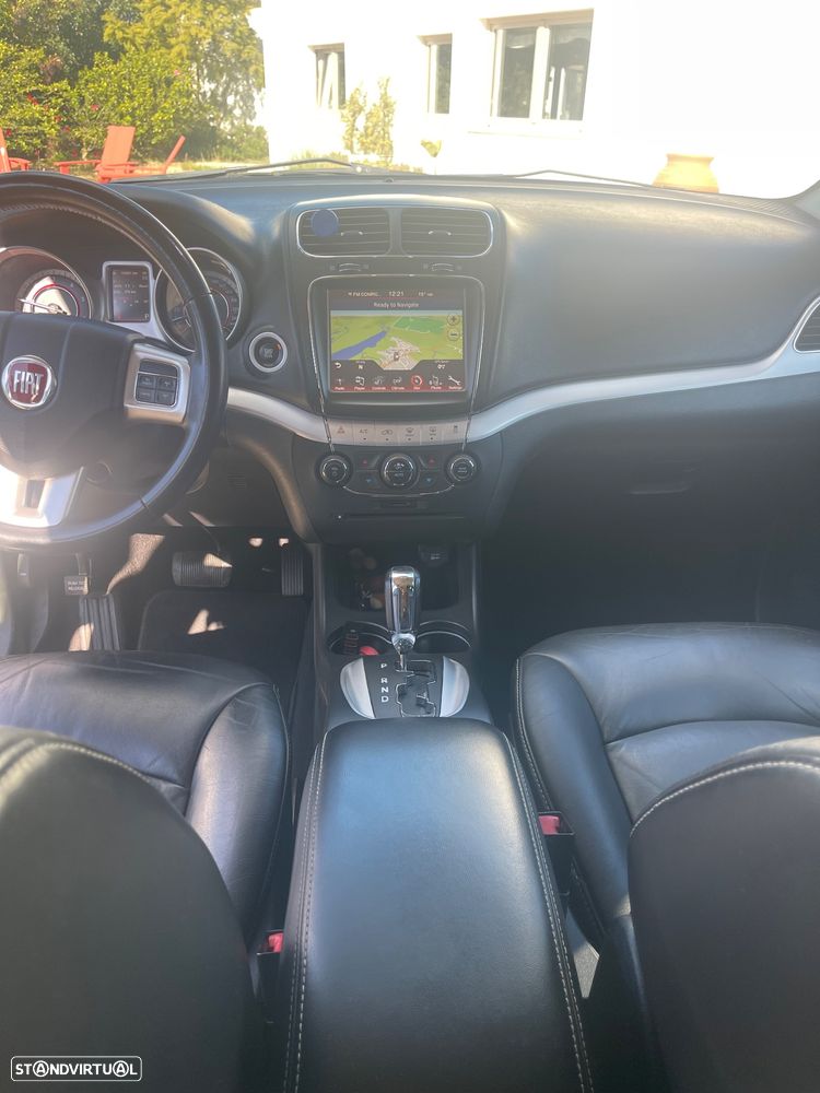 Fiat Freemont 2.0 M-Jet 4WD AT - 13