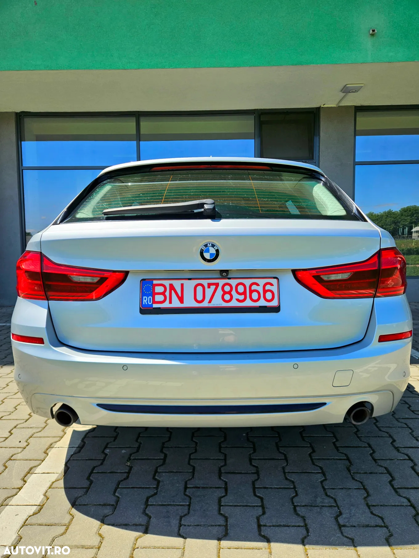 BMW Seria 5 520i Touring Aut. Sport Line - 12
