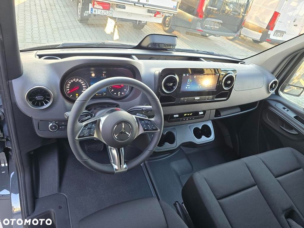 Mercedes-Benz Sprinter 317 CDI Long PRO 9G-Tronic - 23