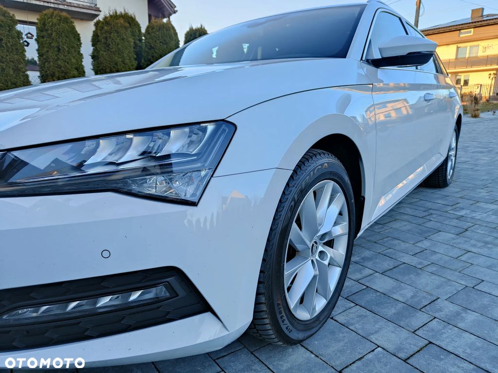 Skoda Superb 2.0 TDI Active DSG7 - 14