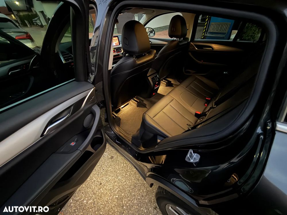 BMW X4 xDrive20i AT MHEV - 13