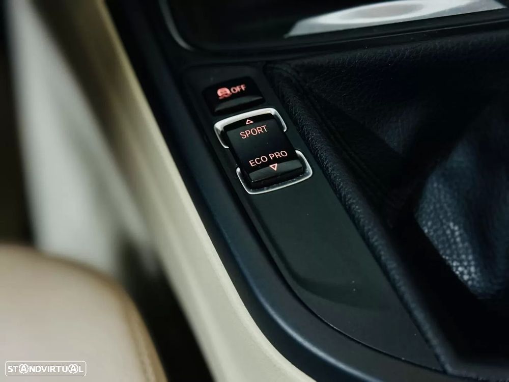 BMW 318 d Modern Line - 41