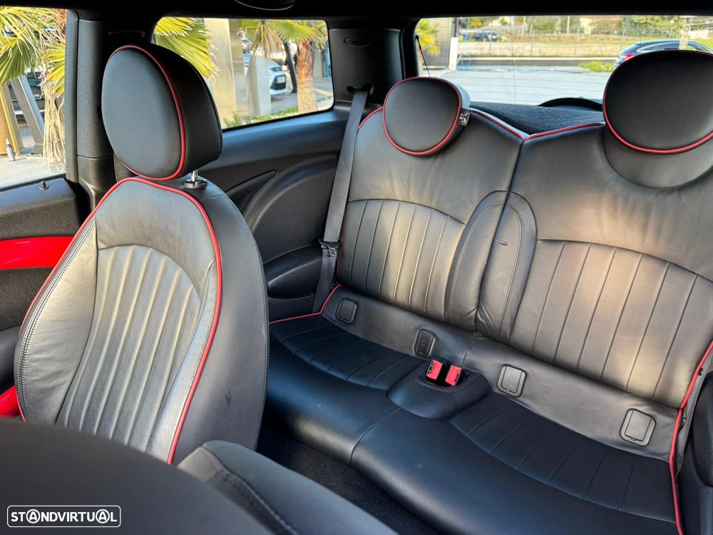 MINI 3 Portas John Cooper Works - 11