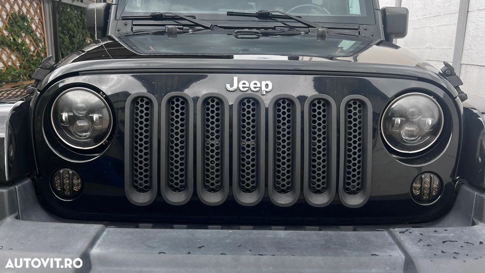 Jeep Wrangler 2.8 CRD AT Sahara - 8