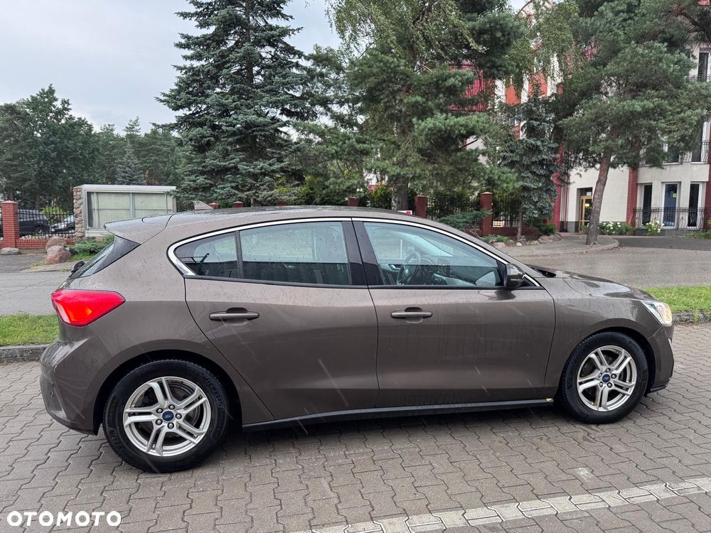 Ford Focus 1.0 EcoBoost Trend Edition Business - 14
